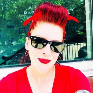 Meet your Posher, Amy